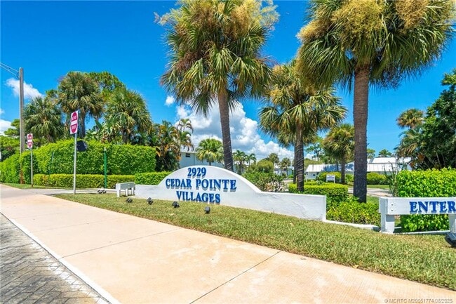 Building Photo - 2929 SE Ocean Blvd Unit 103-8 Rental