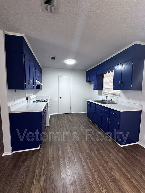 Photo - 1313 42nd Ave