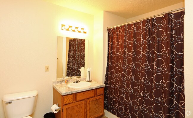 1 Bedroom bath