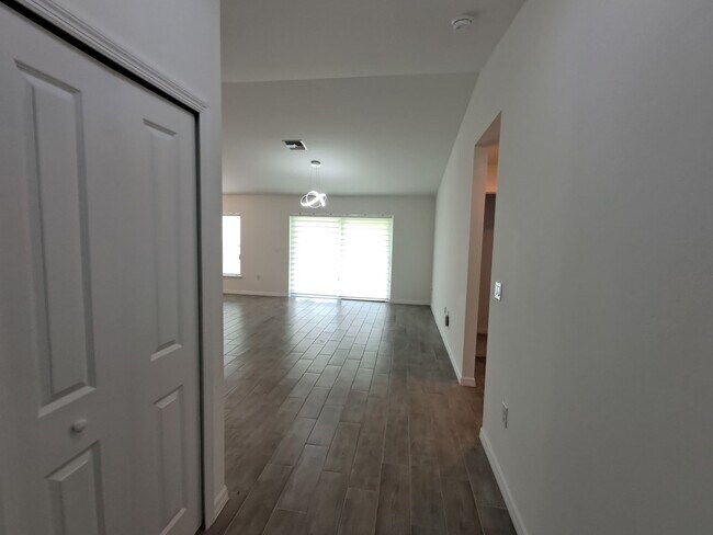 $500.00 Off First Month!!! Beautiful New 3/2 home in Lehigh!!!!
