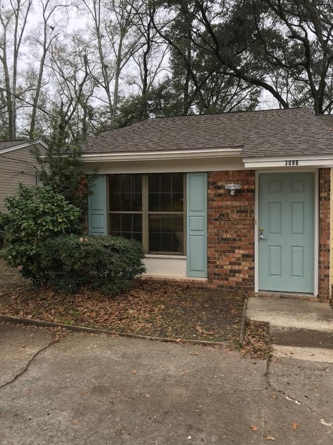 Photo - 3086 Mission Rd