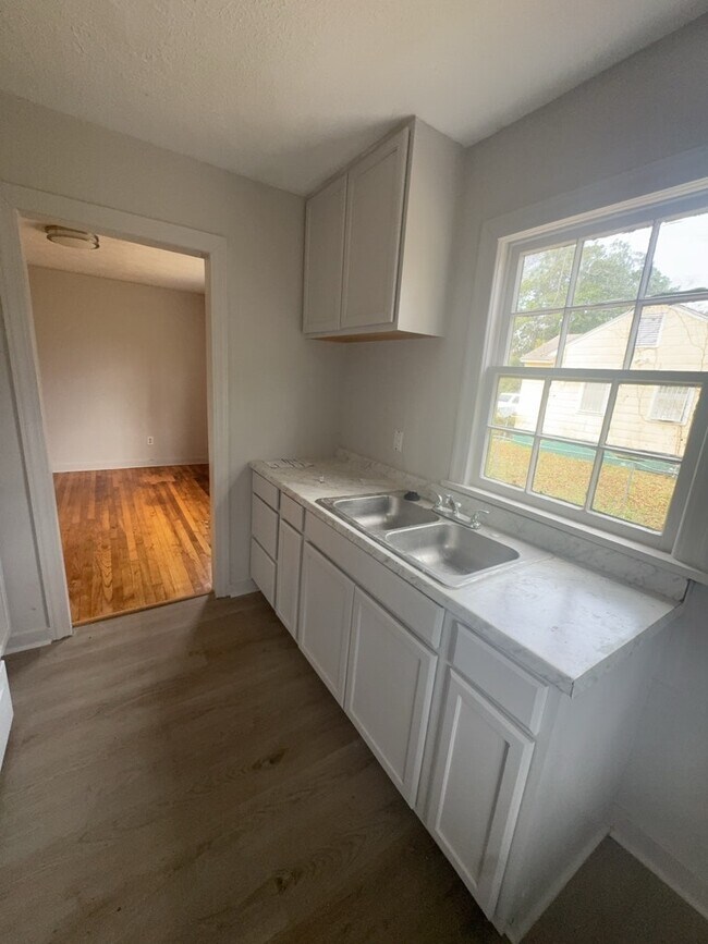 Photo - 4426 Desoto St