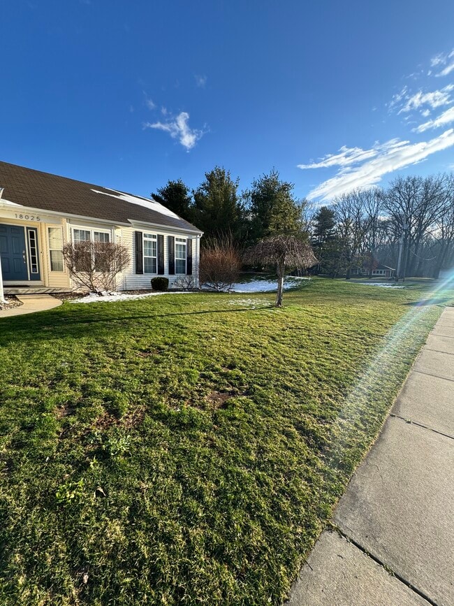 Photo - 18025 Lisbon Dr