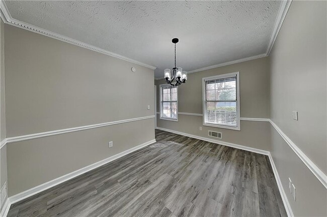 Photo - 385 Roswell Farms Rd