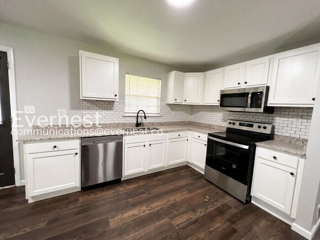 Photo - 222 Rebecca Dr