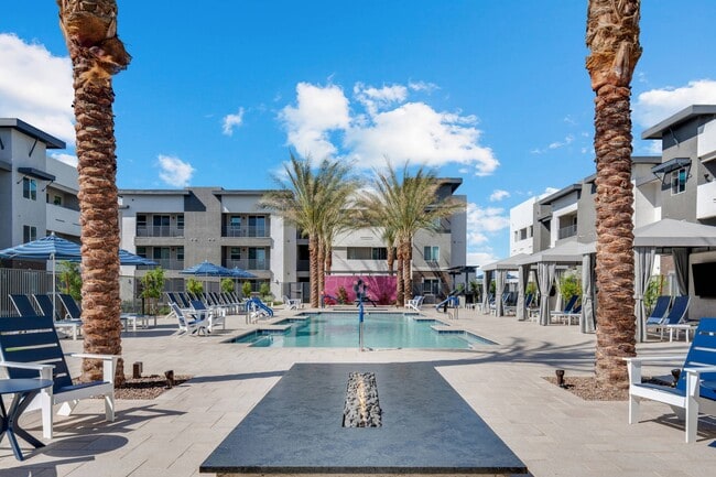 Swimming Pool and Amenities - Acero Val Vista