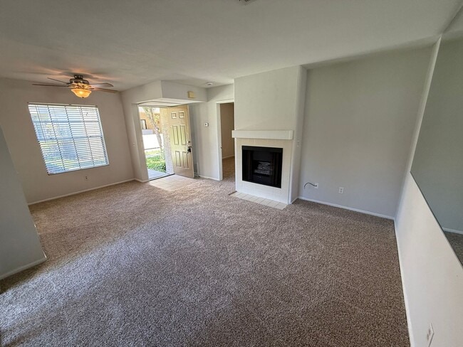 Photo - 1 Bed, 1 Bath Condo - Fireplace + Private ... Unit 155