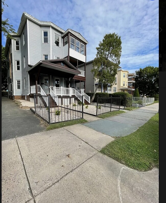 2311 Main St Unit C Unit