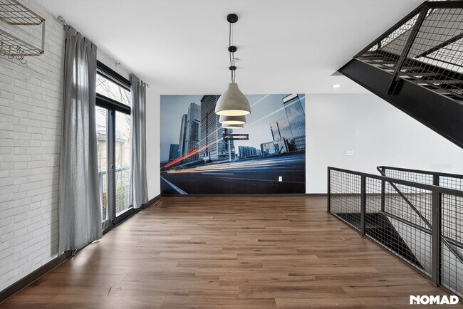 Photo - 1273 MacKintosh pknw