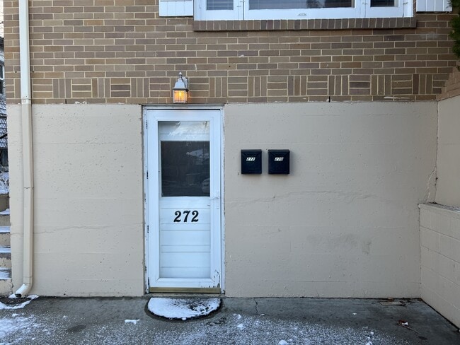 Photo - 272 W Cedar St