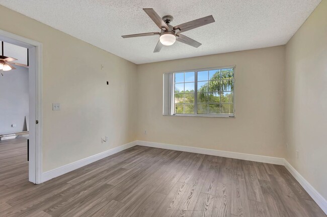 Photo - 600 Crestwood Ct N Unit 609