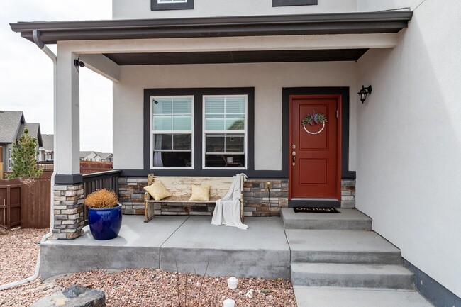 Photo - Exquisite 2-Story Home: Luxury Living in Tranquil Cul-de-Sac Setting!!