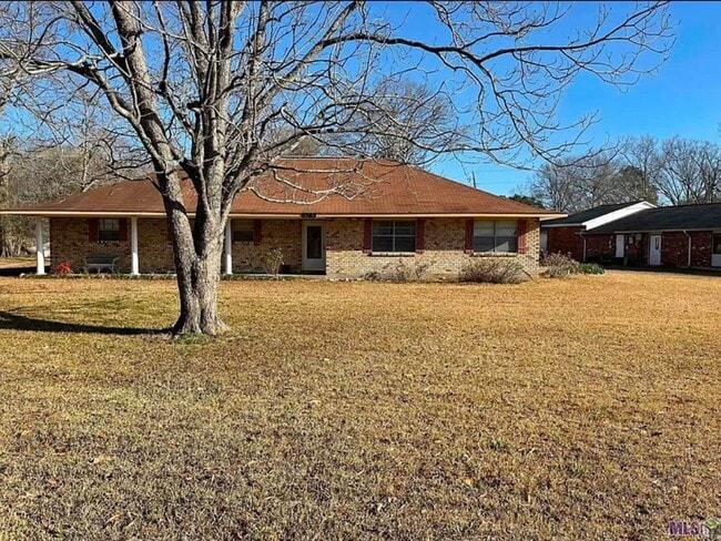 Building Photo - Welcome Home!