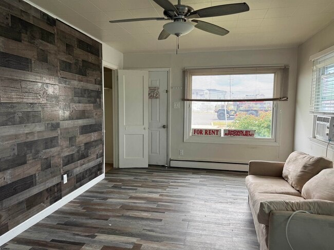 Photo - 3500 Bayshore Ave