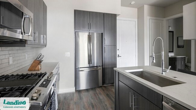 Photo - 1215 Sawyer St Unit 472