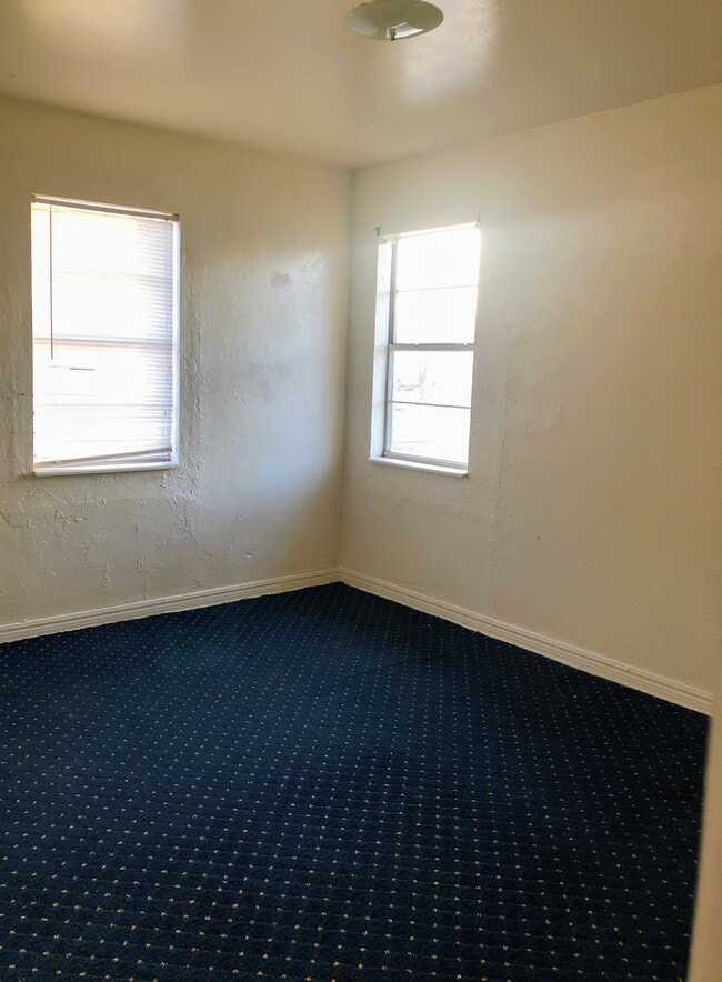 Photo - 4115 S Monroe St