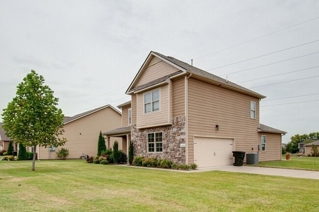 Photo - Gorgeous 4BR/2.5BA+Bonus executive home for lease in M'boro now! Triple Rockvale schools!