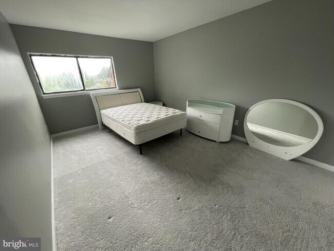 Photo - 3949 El Soneta Pl Unit #18