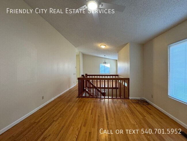 Photo - 566 Viewmont Ct