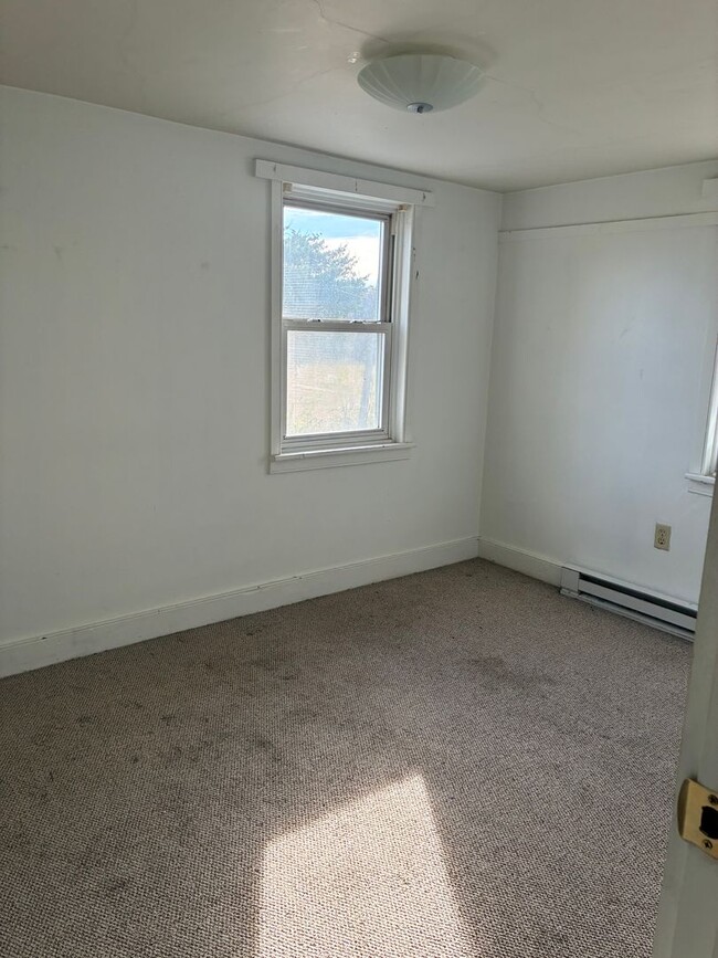 Photo - 251 Narrow Dr