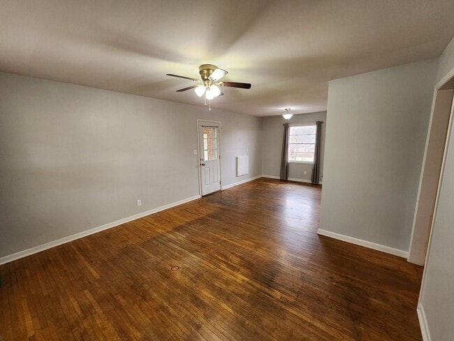 Photo - Possible Mini Farm in Bon Aqua