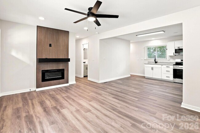 Photo - 801 Davenport St