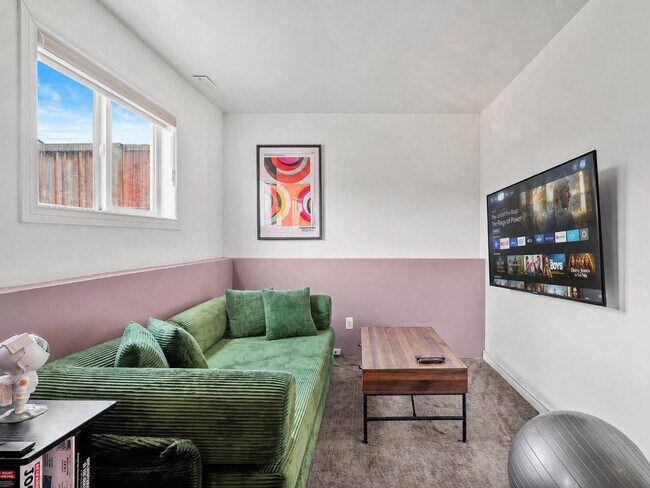 Photo - 115 Saddlemont Way NE Unit SI ID1564106P