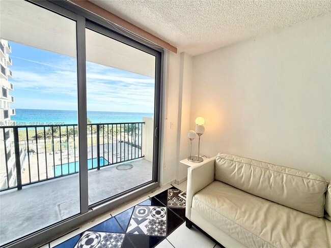 Photo - 9273 Collins Ave Unit 510