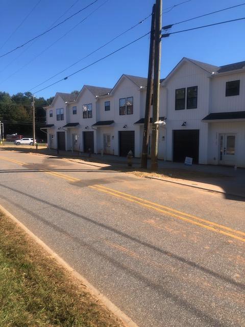 Photo - 2280 15th Ave NE