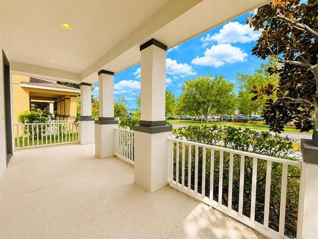 11804 Silverlake Park Dr