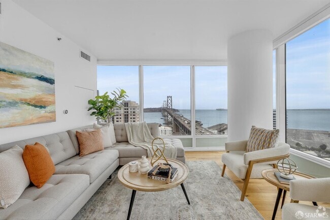 Building Photo - 425 1st St Rental
