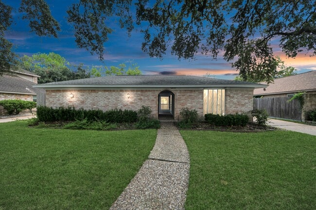 Photo - 14115 Wickersham Ln