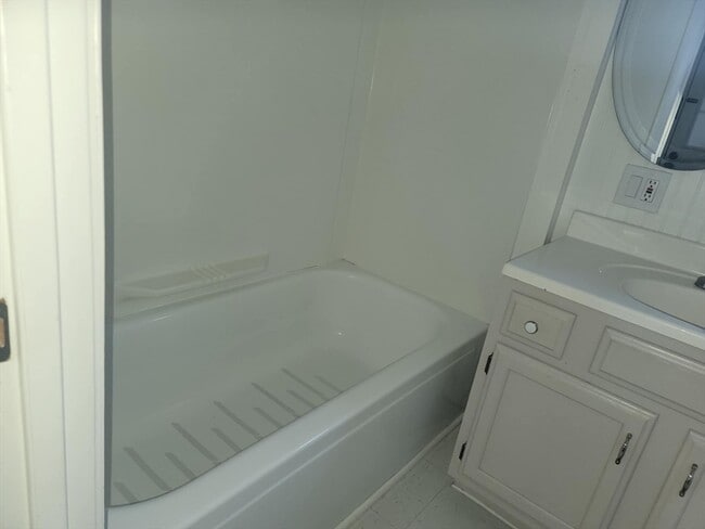 Photo - 45 Main St Unit B