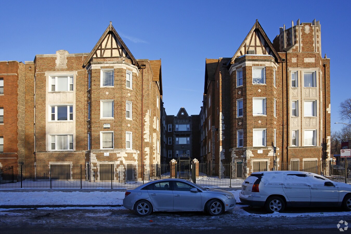 Photo - 8251 S Ellis Ave