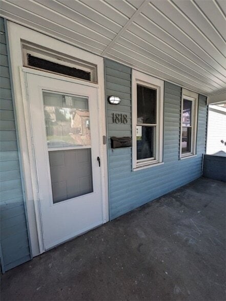 Photo - 1818 Westmont Ave