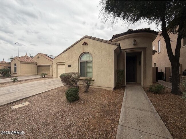 Photo - 421 W Wisteria Pl