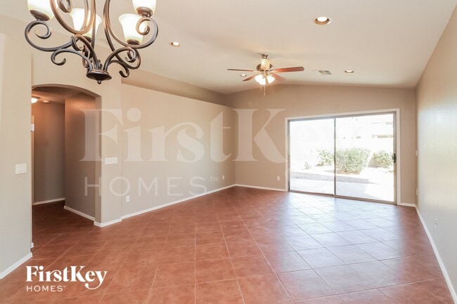 Photo - 4936 W Glass Ln