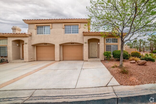 Building Photo - BEAUTIFUL 2 BEDROOM TOWNHOUSE IN SOUTH LAS...