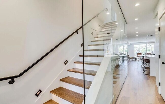 Photo - 3810 13th St NW