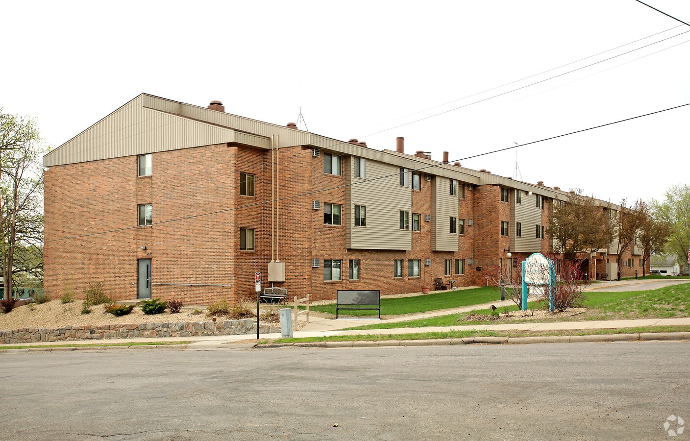 Photo - Russell Arms Apartments