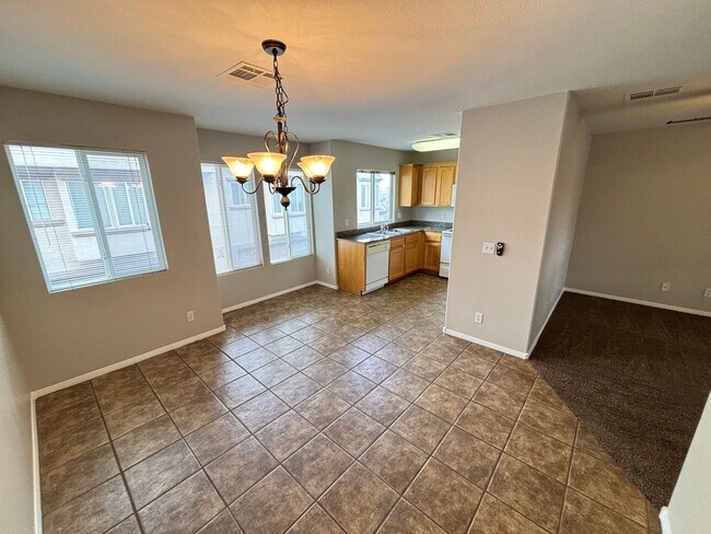 Photo - Beautifully designed 2Bed/2Bath/2Car Townhome located in Summerlin