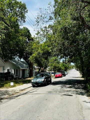Photo - 615 W 31st St