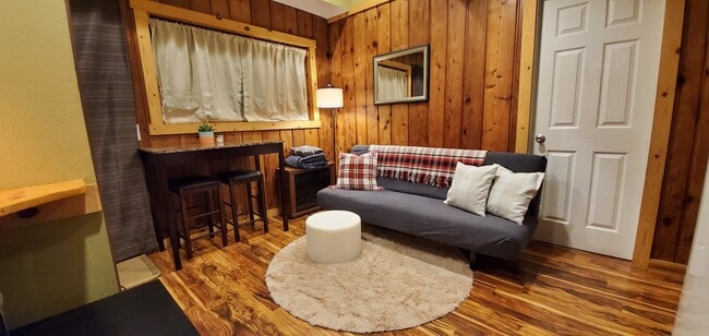 Photo - 61716 U.S. Highway 26 Unidad 2-Bedroom 10