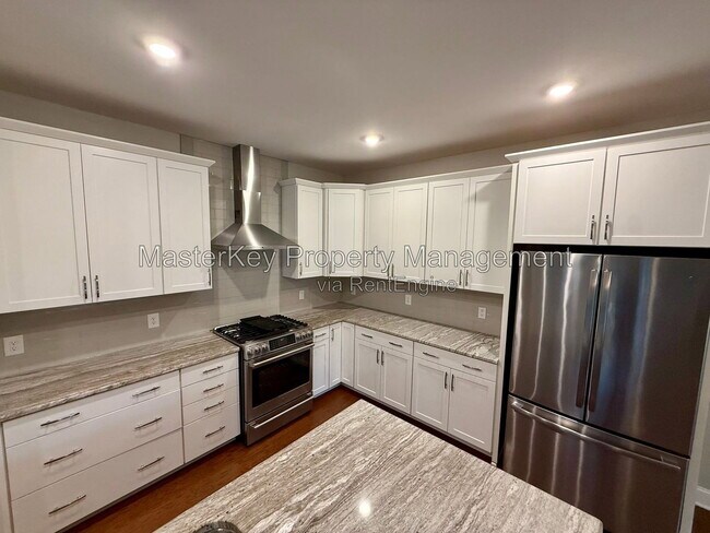Photo - 583 Rowanwood Wy