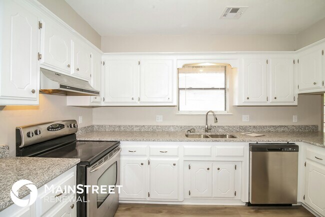 Photo - 5513 Cloverlawn Dr