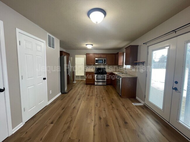 Photo - 24537 Brownstone Blvd