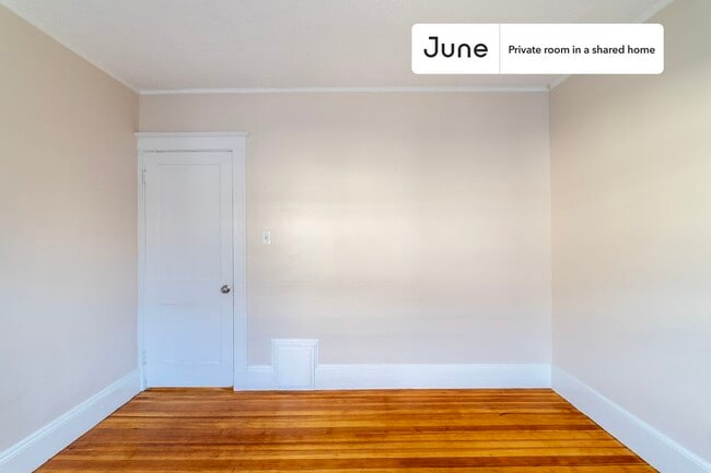 Photo - Room in Shared 6 bed/2 bath home Unidad A