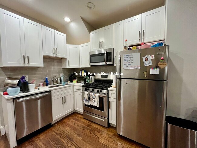 Photo - 92 Calumet St Unit 1