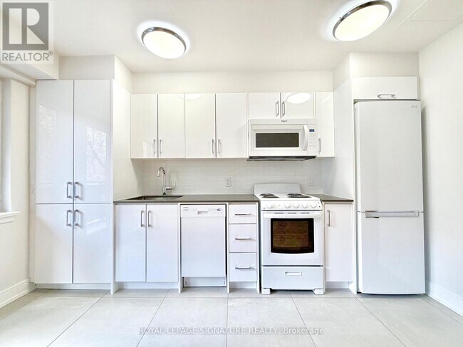 Photo - 95 Lawton Blvd Unit 203