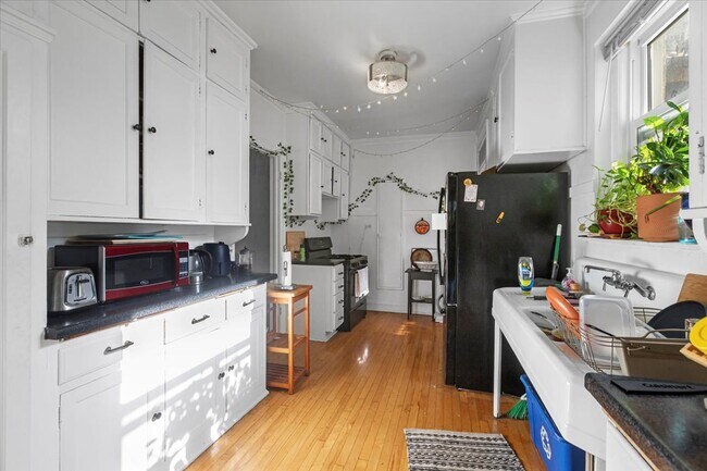 Photo - 2712 W Logan Blvd Unit 3